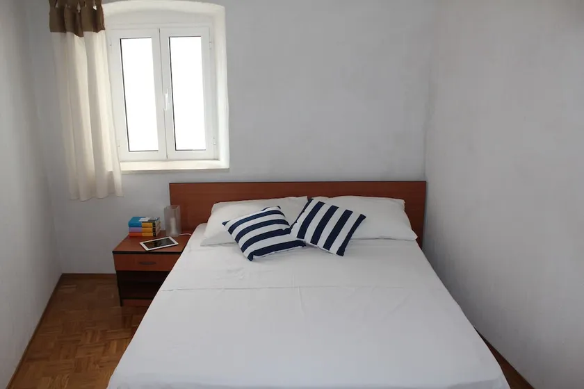 Apartment Kamen - Image 1