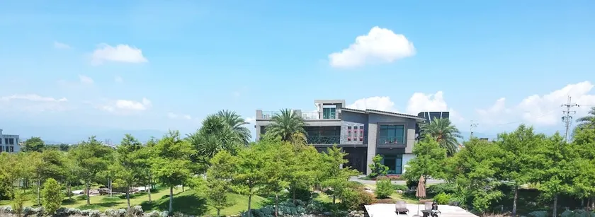 Traditional Arts Villa - Image 1