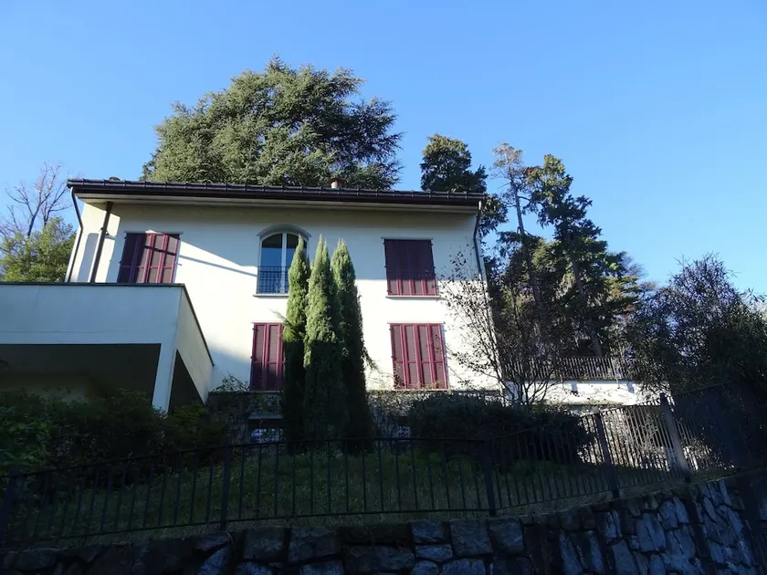 Como Lake Home - Image 1