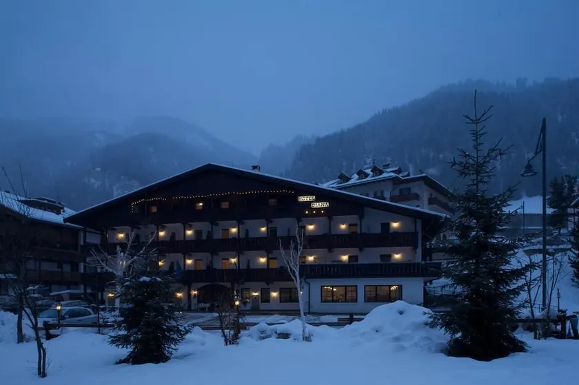 Hotel Diana - Image 1