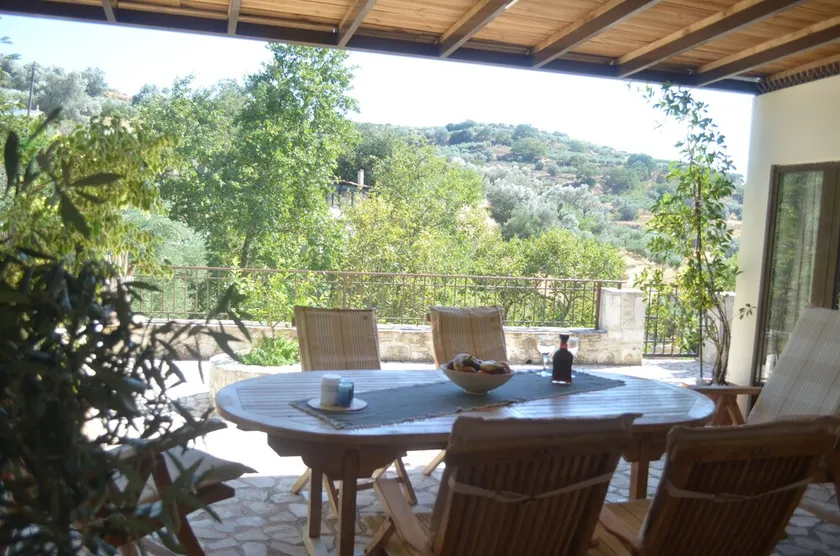 Beautiful 2-bed House in Panagia Crete - Image 1