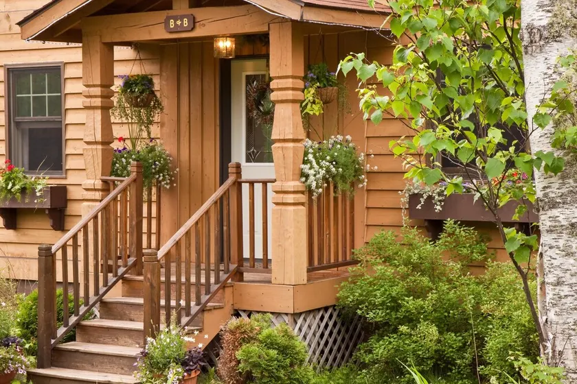 Poplar Creek Guesthouses B&B - Image 1