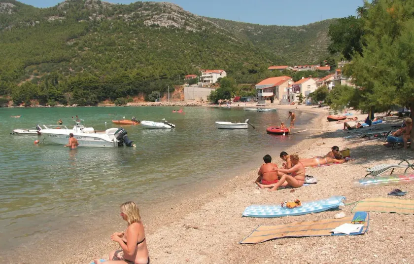 Nice Home in Zuljana With Wifi and 5 Bedrooms - Image 1