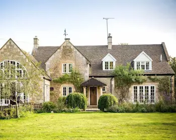 Cherry Orchard Farm & Lodge - Image 1