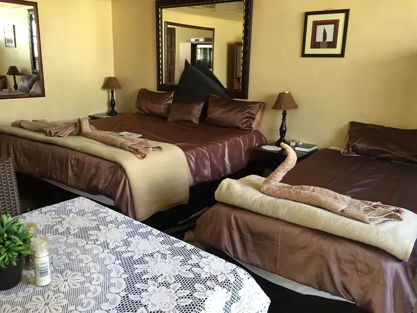 Eagle Crest Executive Lodge - Image 1