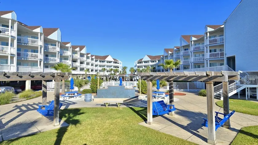 Seascape Deluxe Beach Condos by A B Sea Rentals - Image 1