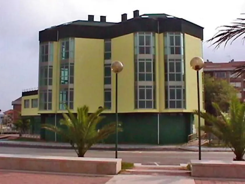 Hotel La Concha De Suances - Image 1