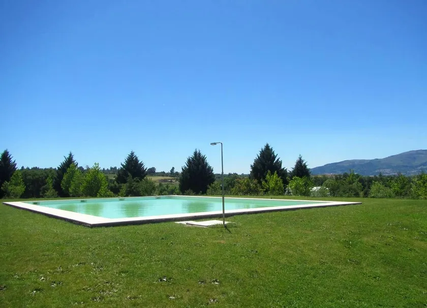House With 3 Bedrooms in Peraboa, With Wonderful Mountain View, Pool Access, Furnished Garden - Image 1