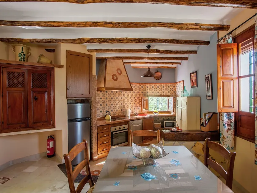Comfortable Mansion in Rute With Jacuzzi - Image 1