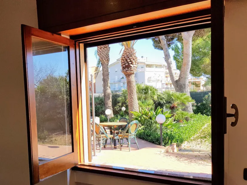 Emporium Guest House - Image 1