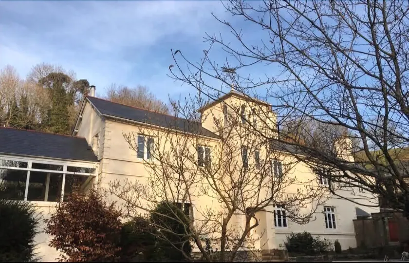 Ware House B&B - Image 1
