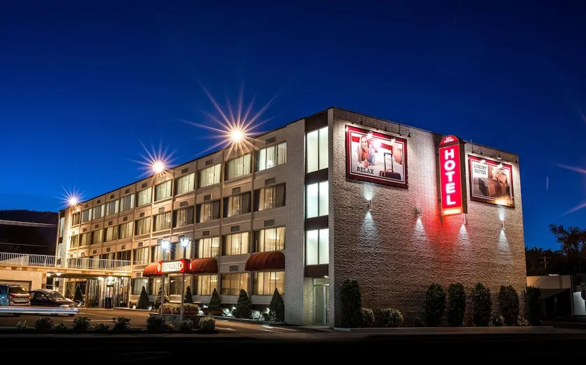 Carson Tahoe Hotel - Image 1