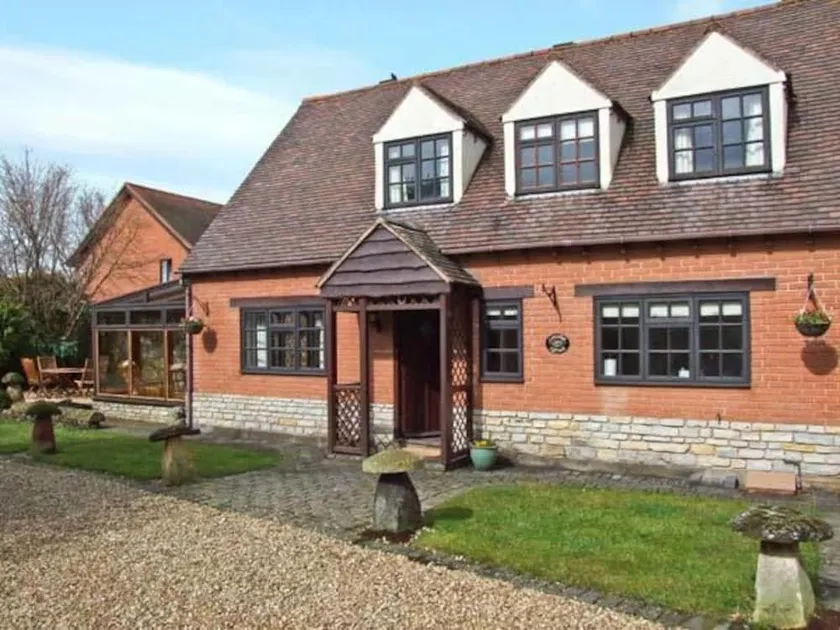Lavender Cottage - Image 1