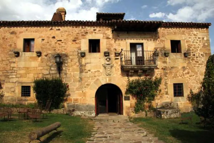 Real Posada De La Mesta - Image 1