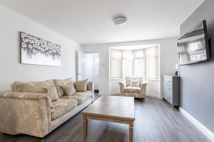 Platform East Hull 2 Bed House - Image 1