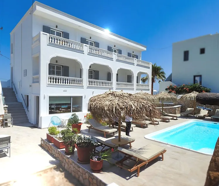 Avraki - Image 1