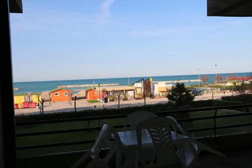 2 bedrooms appartement at Fano 50 m away from the beach with sea view furnished balcony and wifi - Image 1