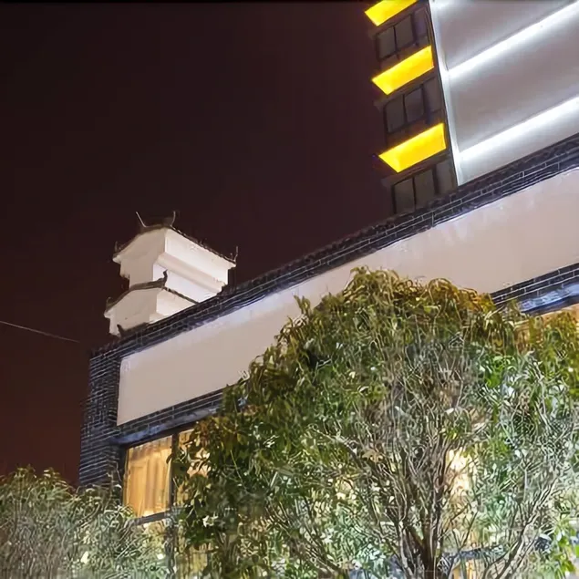 Fanpu Hotel - Image 1