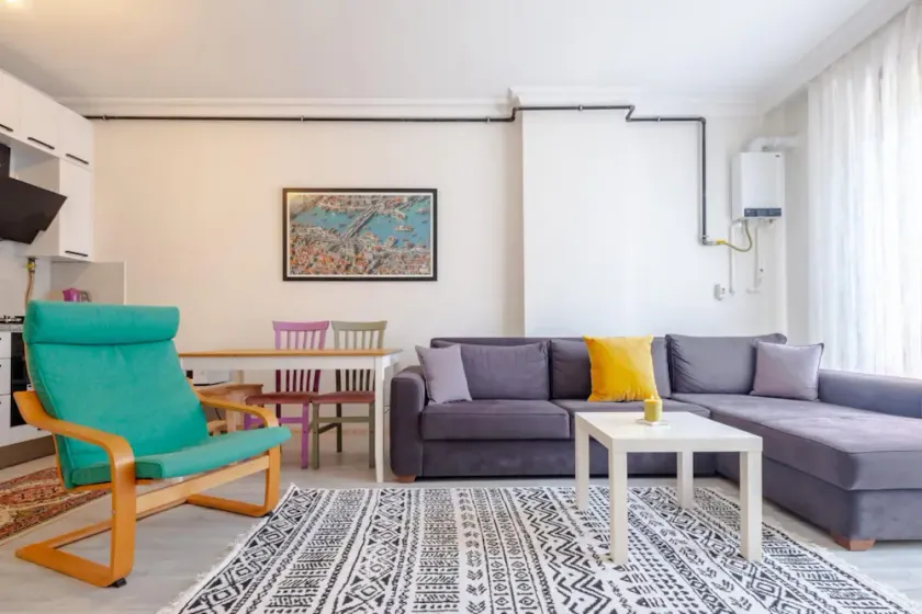 Pleasant Flat Close to Metro Station in Maltepe - Image 1
