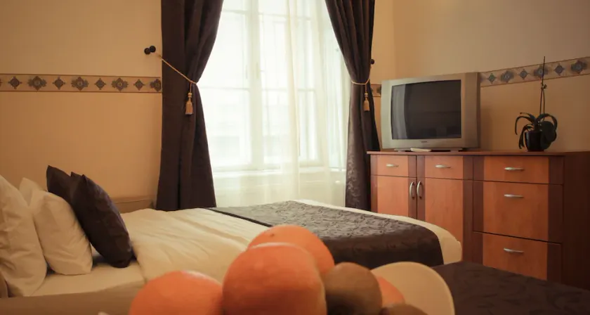 Budapest Best Apartments - Image 1