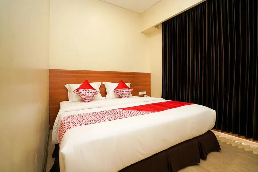 OYO 1330 Hotel Cahaya 3 - Image 1