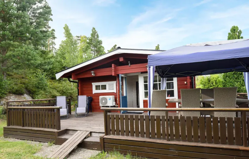 Stunning Home in Vitared With 3 Bedrooms - Image 1