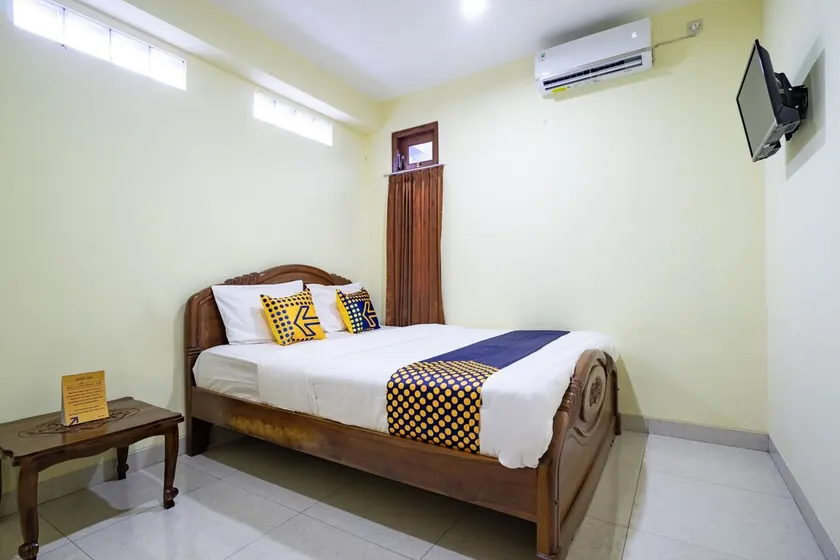 SPOT ON 2881 Nabila Homestay - Image 1