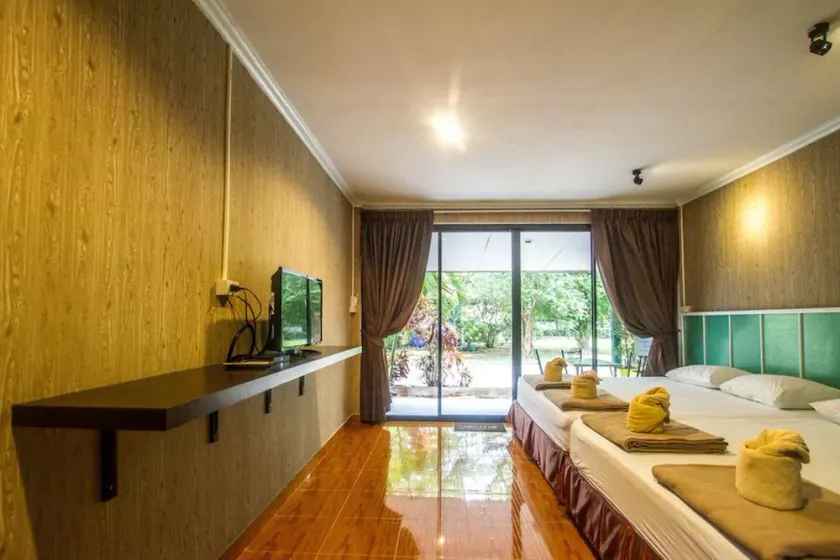 Phe Samed Villa Resort - Image 1