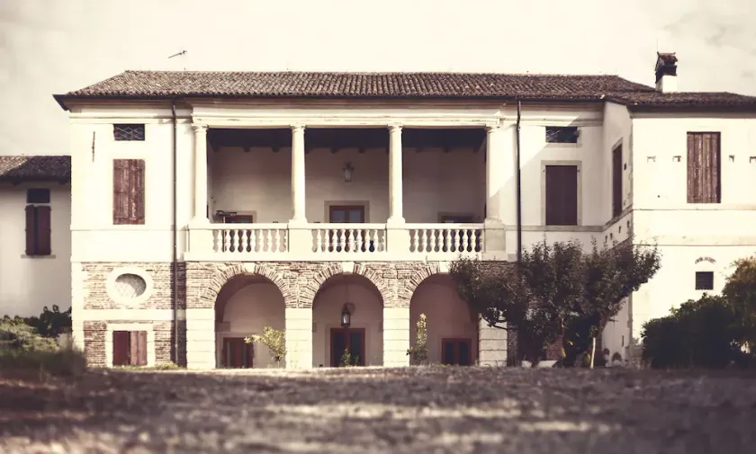 Relais Villa Gozzi B&B - Image 1