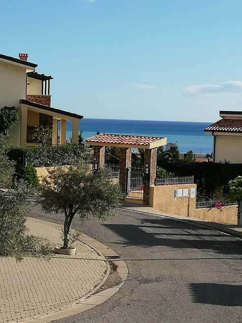House With 3 Bedrooms in Badolato, With Wonderful sea View, Pool Acces - Image 1