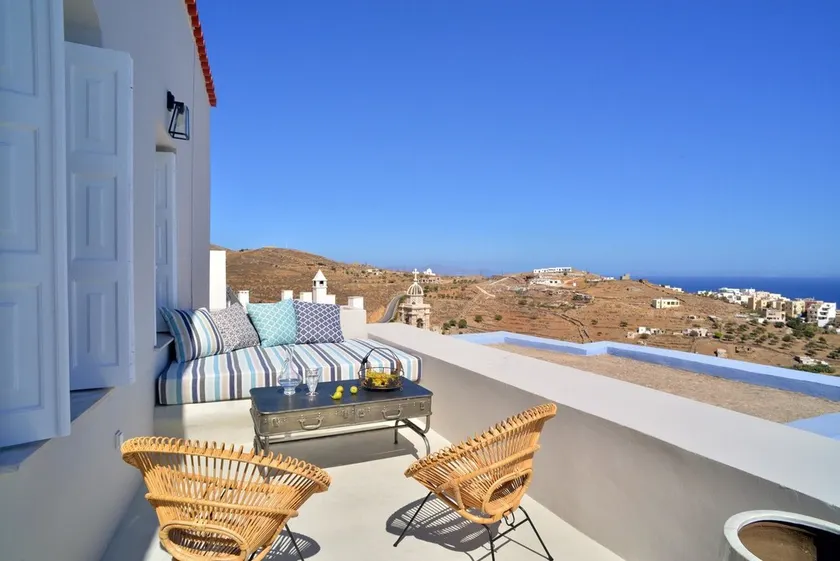 Apartment With 3 Bedrooms in Ano Syros, With Wonderful sea View, Terrace and Wifi - Image 1