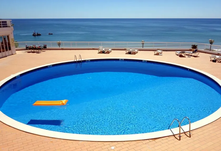 Apartment With one Bedroom in Albufeira, With Wonderful sea View, Shared Pool, Balcony - 500 m From the Beach - Image 1