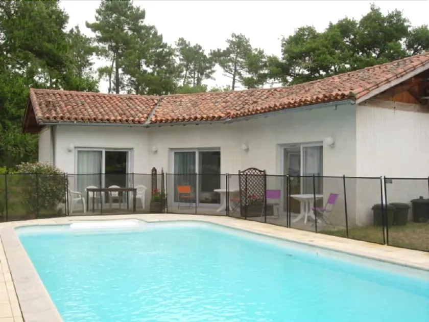 Domaine De Grand Lestrat - Image 1