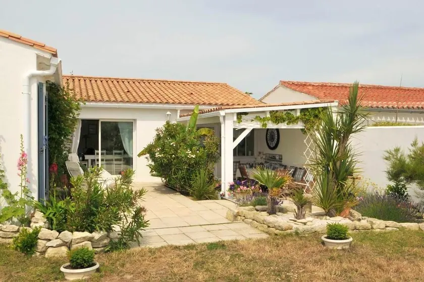 Maison de 3 chambres a Sainte Marie De Re a 50 m de la plage avec jardin clos et wifi - Image 1