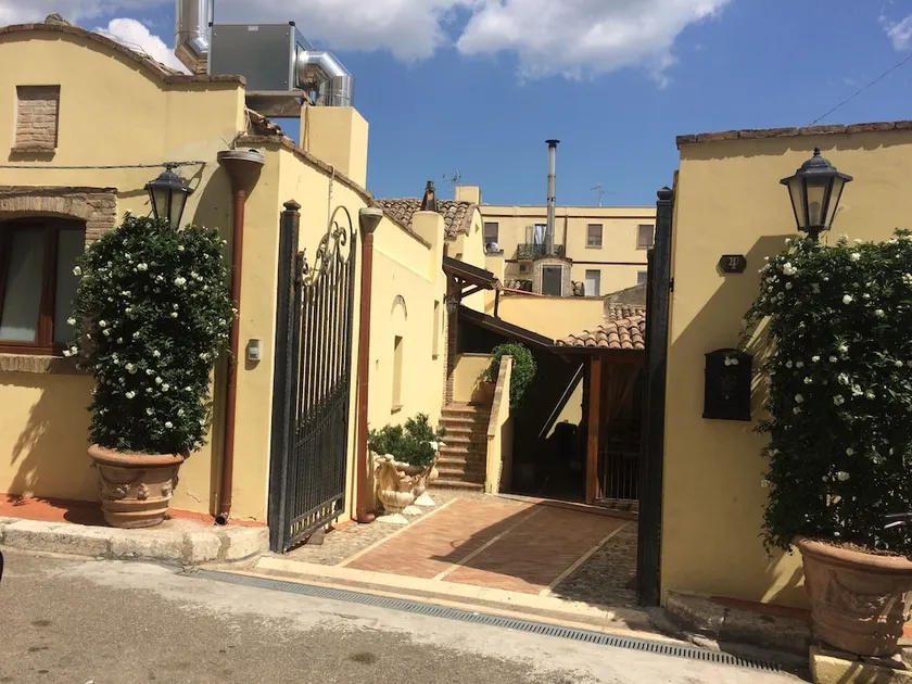 Hotel La Corte - Image 1