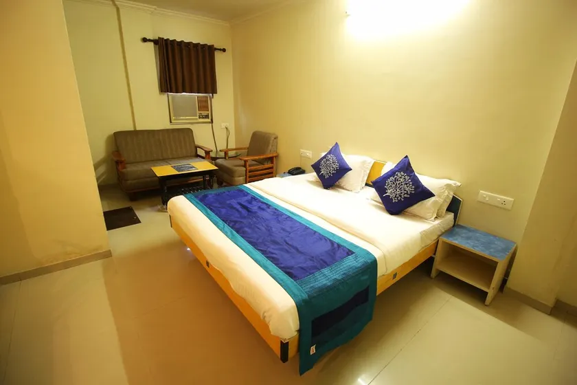 Oyo Rooms Income Tax Ashram Road - Image 1