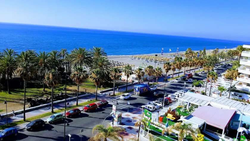 Apartamento Bajondillo Primera linea de Playa - Image 1