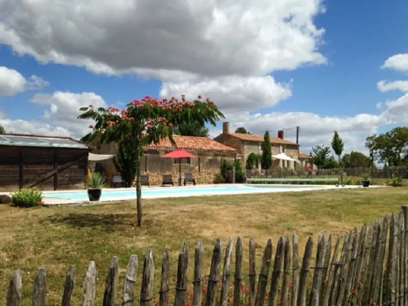 House With 5 Bedrooms in Saint-cyr-en-talmondais, With Private Pool an - Image 1