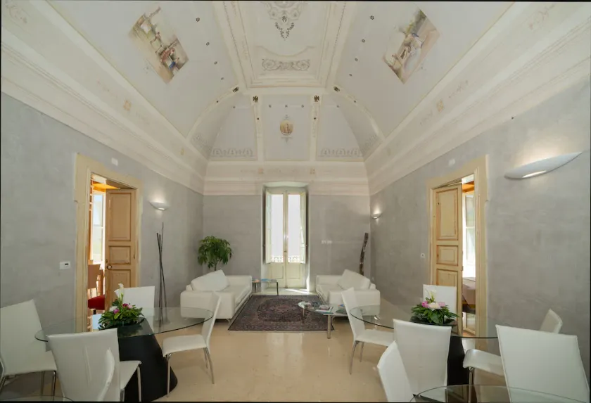 Relais Carlo V - Image 1