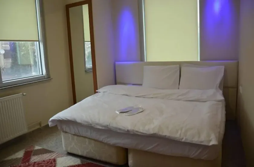 Mostar Hotel - Image 1