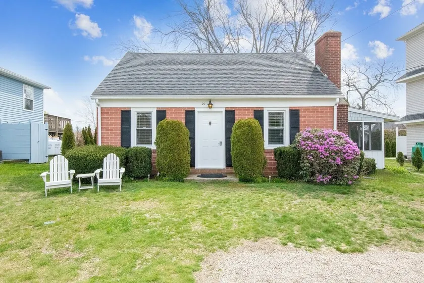 Shore To Please - Enjoy A Relaxing Getaway In Bonnet Shores 3 Bedroom Home by Redawning - Image 1