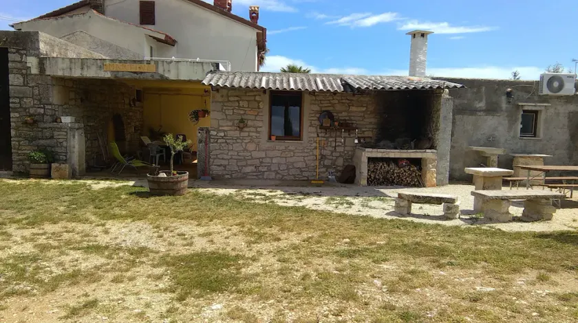 House for Families and Pets Welcome - Image 1