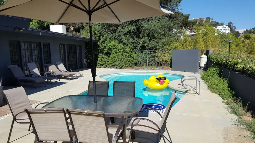 Full City View House with Pool - Image 1