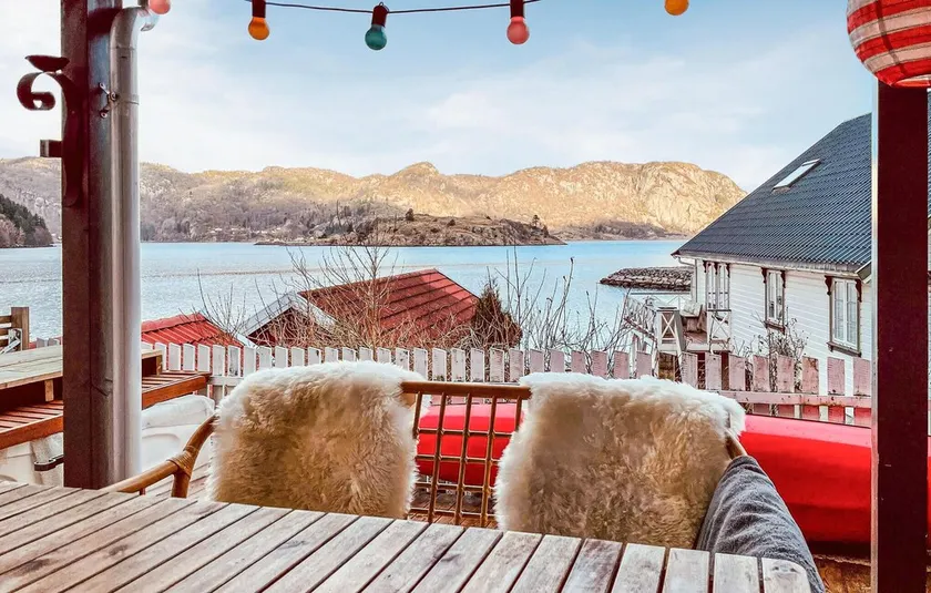 Beautiful Home in Farsund With Wifi and 4 Bedrooms - Image 1