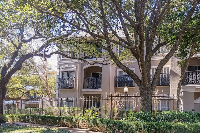 Oakwood at Archstone Midtown - Image 1