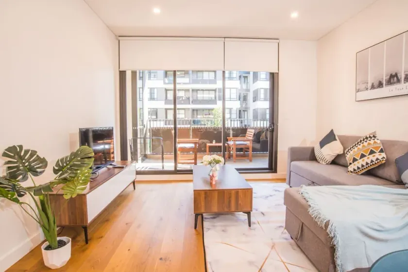 Serene Leichhardt 2bed2bath APT (Lewisham Station) - Image 1