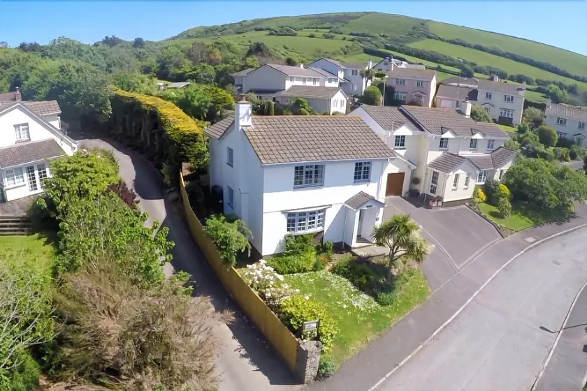 Croyde White House 4 Bedrooms - Image 1