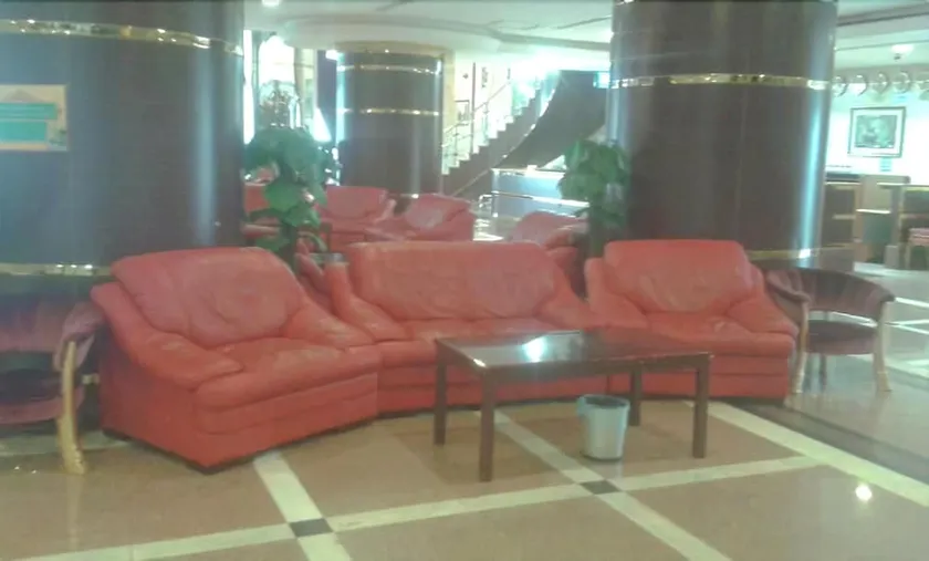 Fakhamet Al Aseel Hotel - Image 1