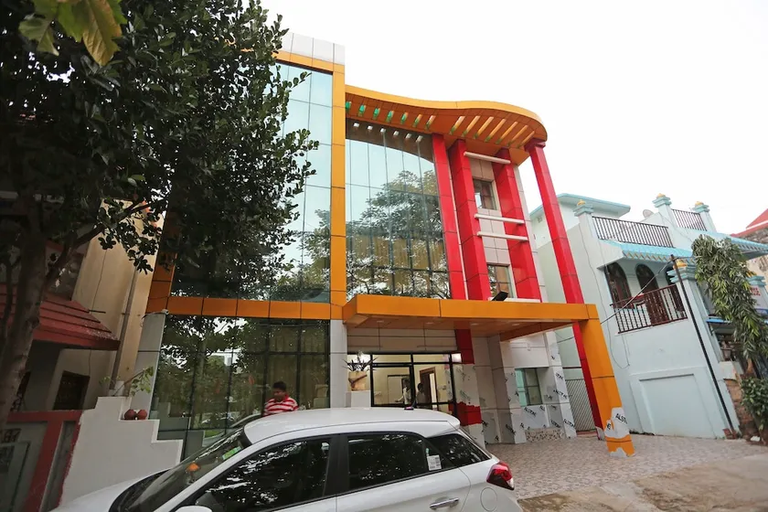 The Extended Stay by OYO Rooms - Image 1