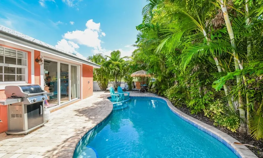 Coral Cottage by AMI Locals - Image 1